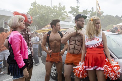 Ike Barinholtz, Rose Byrne, Carla Gallo, Seth Rogen, and Zac Efron in "Neighbors 2: Sorority Rising." (Photo credit: Universal Pictures)